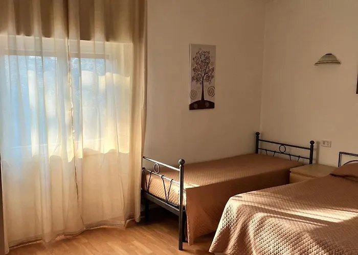Troisi Oda ve Kahvaltı 3*